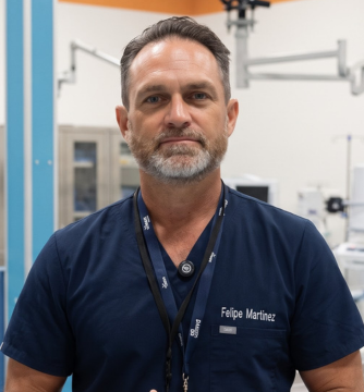 Dr. Felipe Martinez — Orthopedic Surgeon